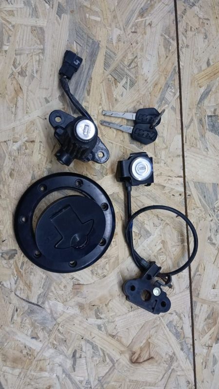 Schlosset KTM Duke 125 (17-20) 90111066144