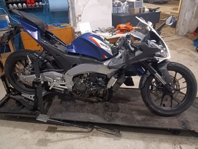 Spenderfahrzeug Aprilia RS 125 (ZD4XAA00XM5000166)