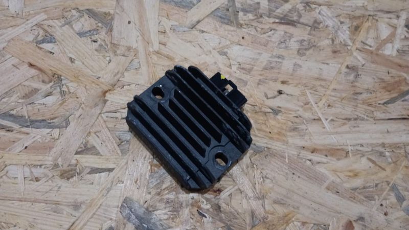 Laderegler 58090R5 Aprilia RS 125 , gebraucht