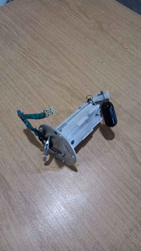 Benzinpumpe Kawasaki Z900 490400756