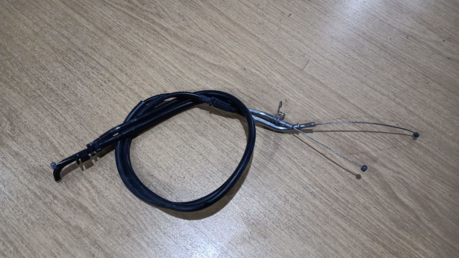 2 Gaszüge Kawasaki Z900 540120646 540120647