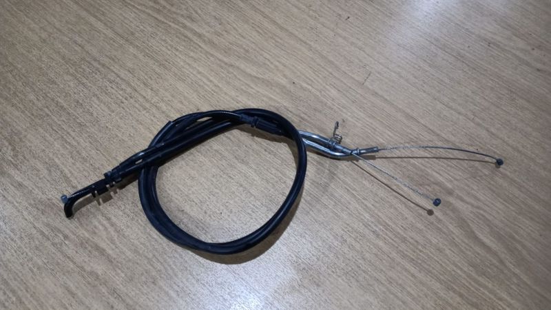 2 Gaszüge Kawasaki Z900 540120646 540120647