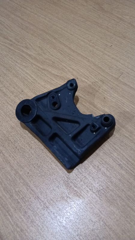 Bremsattelträger Kawasaki Z900 430440082