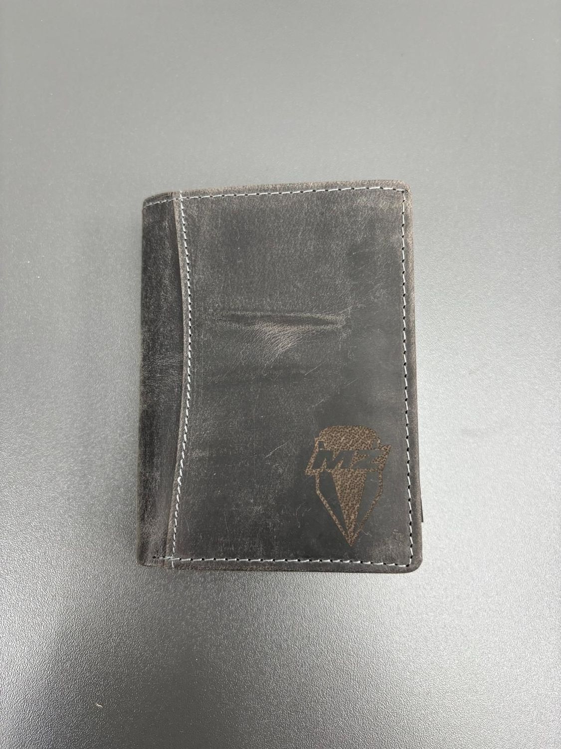Geldbörse "MZ", grau, Hochformat ECHTLEDER