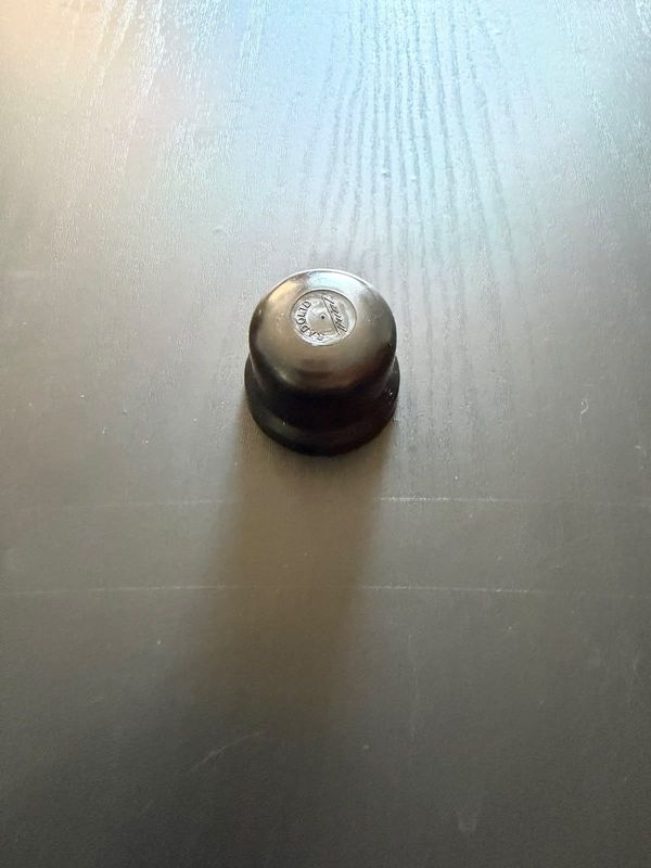 Schutzkappe Mutter Radachse vorn Schutzkappe Mutter Radachse vorn