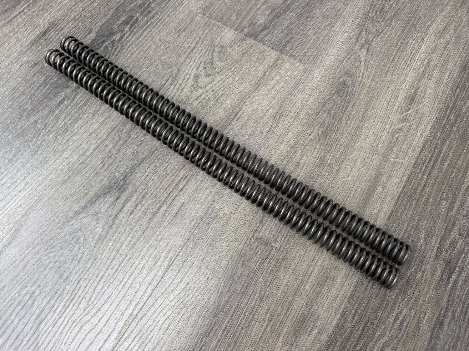 Satz Gabelfedern MZ 125 RT