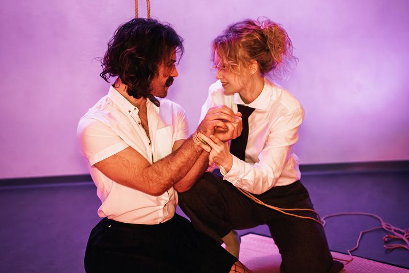 Shibari Anfänger*innenworkshop - Single Version Shibari Anfänger*innenworkshop - Single Version