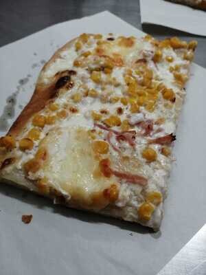 Pizza Panna, prosciutto e mais