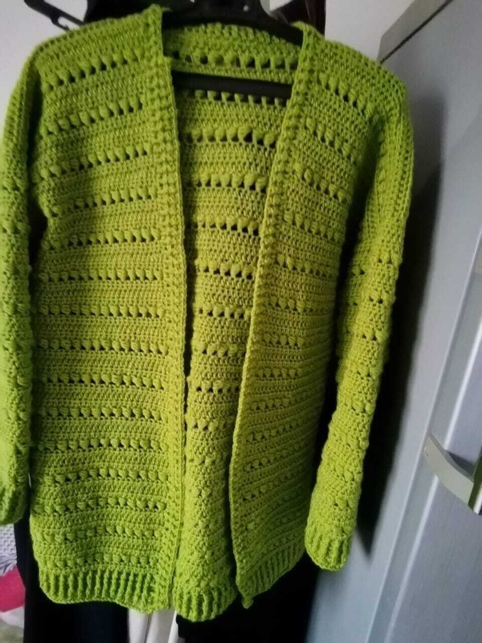 Oversized buttoned Pullover
Size Large