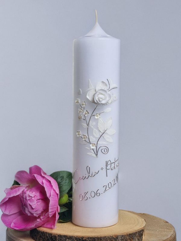 Hochzeitskerze - Traukerze zur Hochzeit - mit Weisse Blumen - Hochzeitskerze modern, verspielt - Hochzeitskerze personalisiert - Wachsmotiv Hochzeitskerze - Traukerze zur Hochzeit - mit Weisse Blumen - Hochzeitskerze modern, verspielt - Hochzeitskerze personalisiert - Wachsmotiv