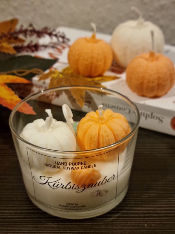 Kürbis Kerze "Kürbiszauber" Herbstkerze, Herbstdeko, Sojawachskerze, Kerze im Glas, Formkerze Kürbis