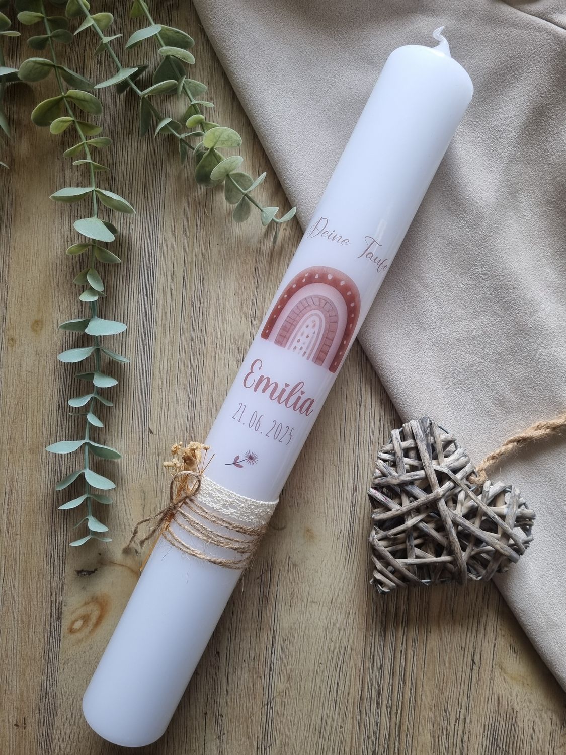 Personalisierte Taufkerze mit Regenbogen Boho -Emilia- in warmen Naturfarben für Mädchen, Taufkerze Junge, mit Trockenblumen, Schleifen