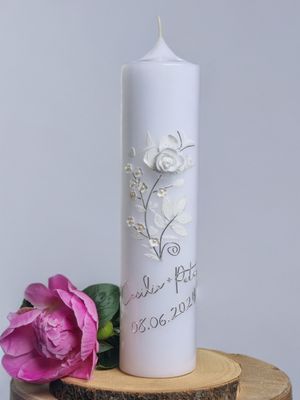 Hochzeitskerze - Traukerze zur Hochzeit - mit Weisse Blumen - Hochzeitskerze modern, verspielt - Hochzeitskerze personalisiert - Wachsmotiv