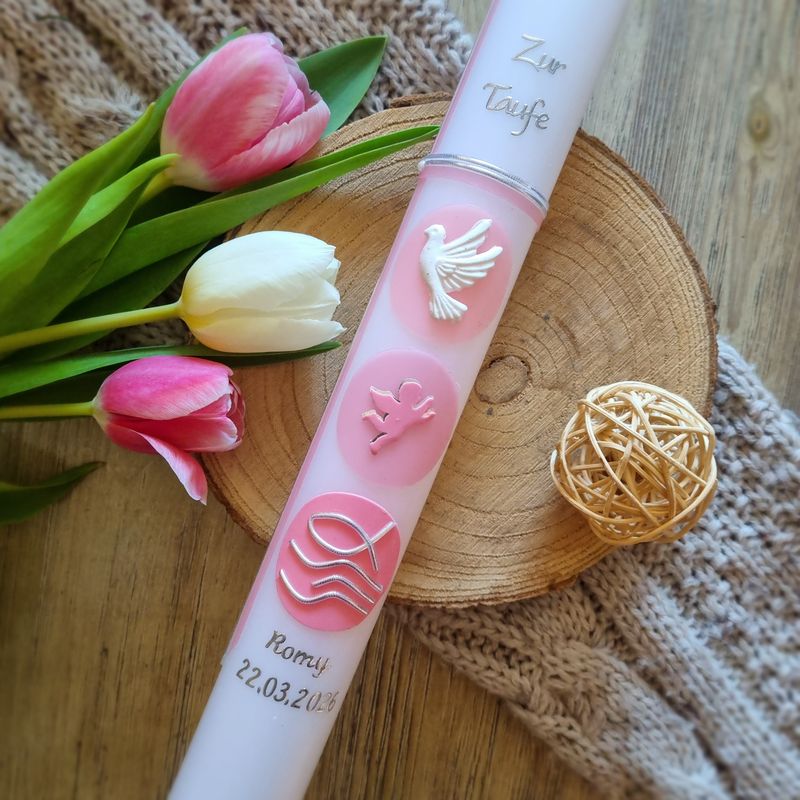 Taufkerze für Mädchen in Rosa | Kerze zur Taufe | in rosa | mit christlichen Symbolen Kreuz, Fisch | verschiedenen Größen verfügbar.