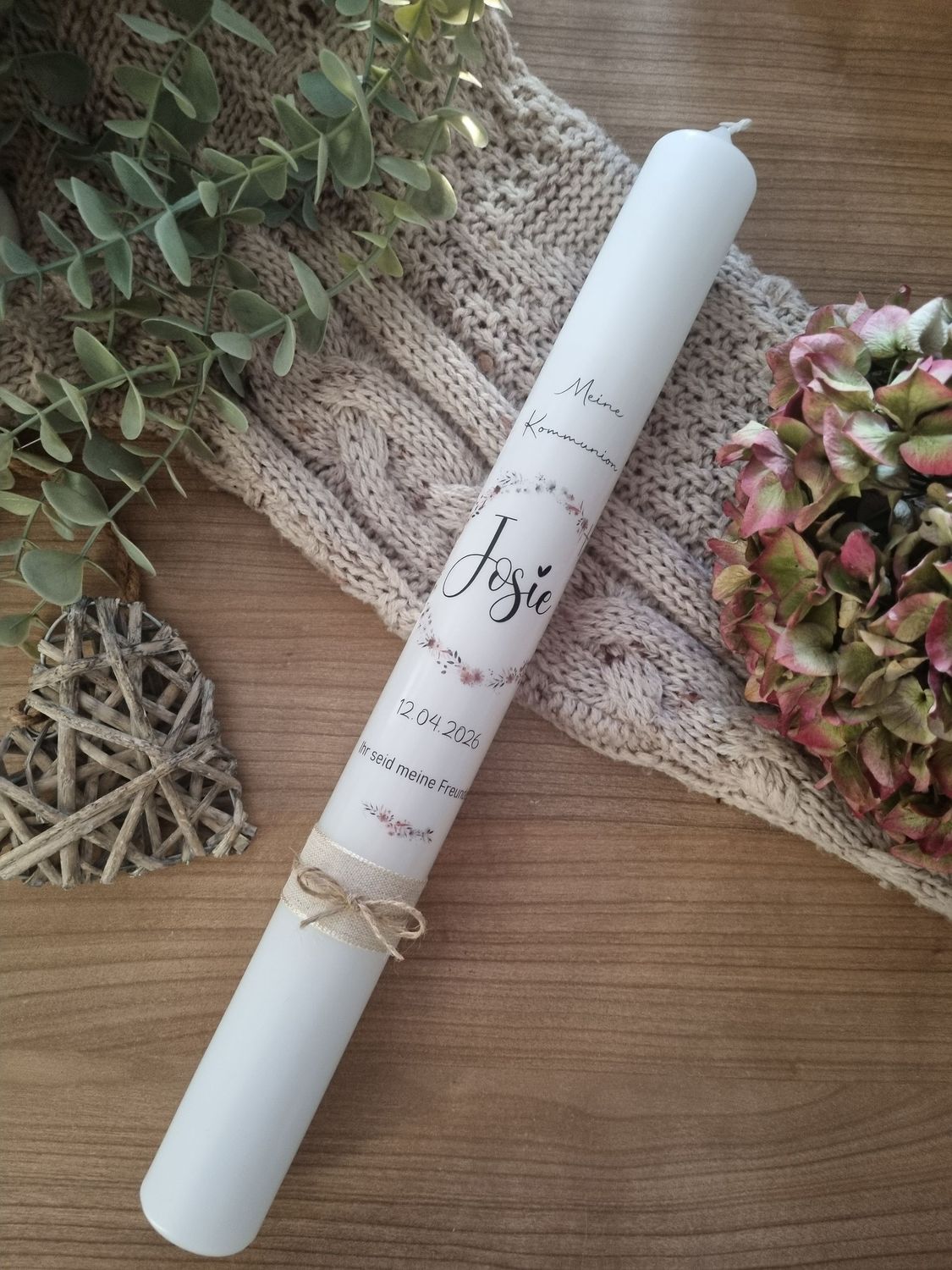 Kommunionkerze mit Blumenkranz Boho  -Josie - personalisierbar für Mädchen und Jungen