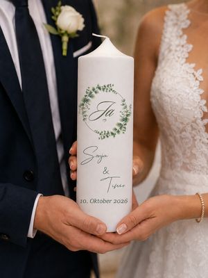 Hochzeitskerze - Eukalyptuskranz, 25 x 7 cm / Personalisiet mit Namen, Hochzeitsdatum & Trauspruch / Traukerze Hochzeitskerze - Eukalyptuskranz, 25 x 7 cm / Personalisiet mit Namen, Hochzeitsdatum & Trauspruch / Traukerze