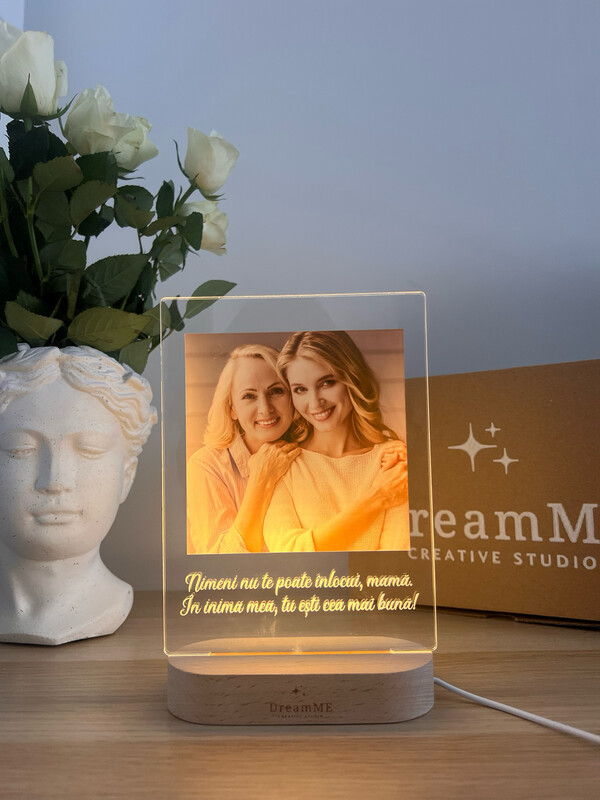 Lampă LED personalizată cu poză