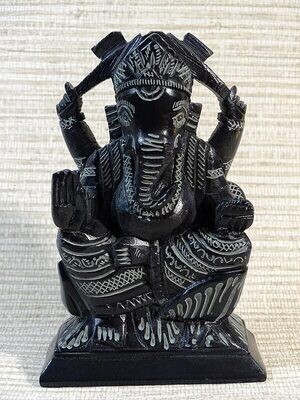 Ganesh en pierre gravée 12 cm