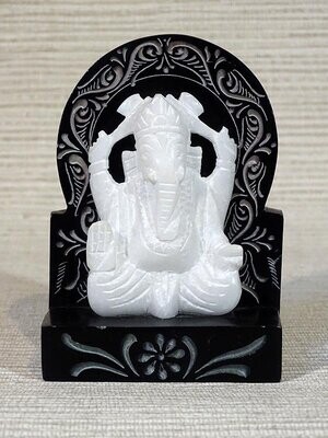 Ganesh en pierre gravée 12,5 cm