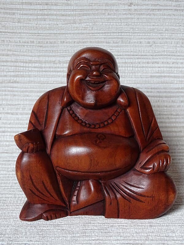 Bouddha rieur en Suar massif 15cm