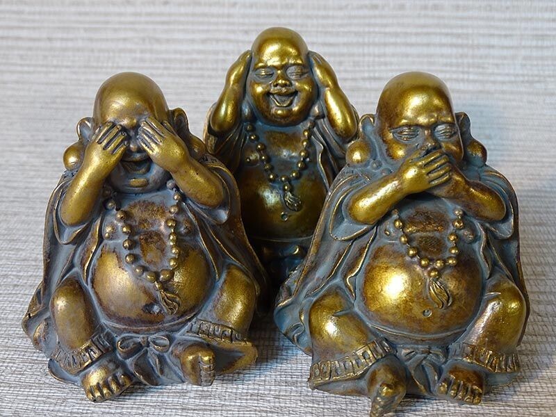 Ensemble de trois Bouddhas rieurs de la sagesse