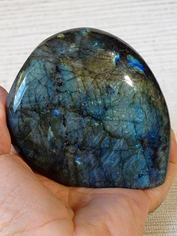 Galet de Labradorite à poser 10 cm