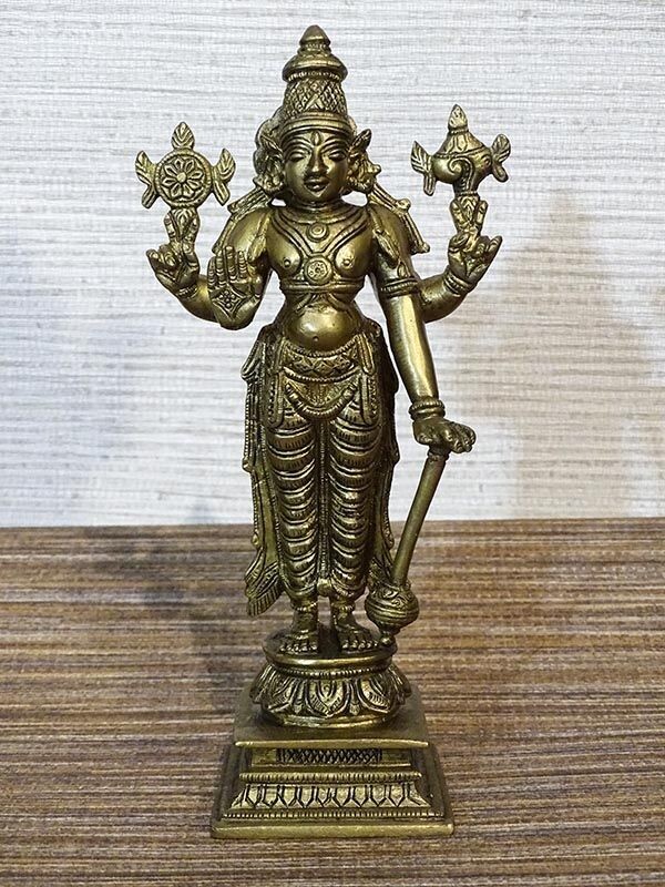 Vishnu en laiton massif de 22 cm