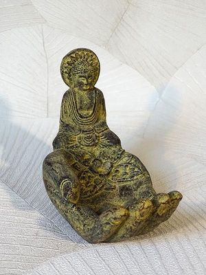 Main de Bouddha en pierre reconstituée