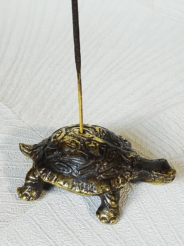 Tortue porte encens en laiton de 9 cm