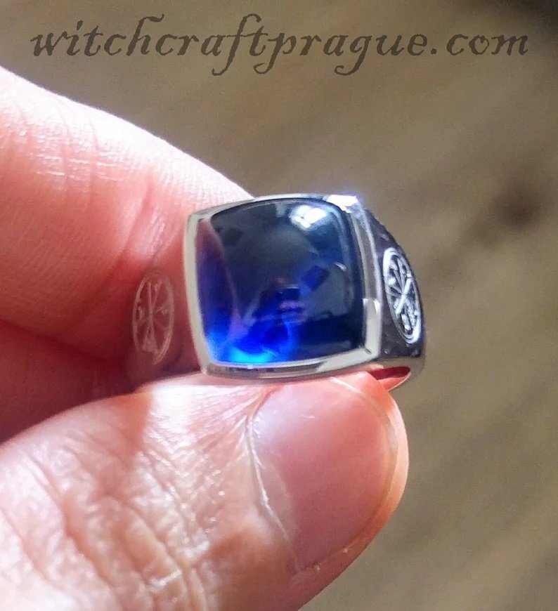 Custom witchcraft ring amulet blue sapphire