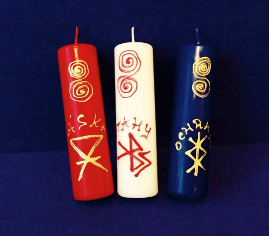 Ritual Celtic witchcraft candle for love and success