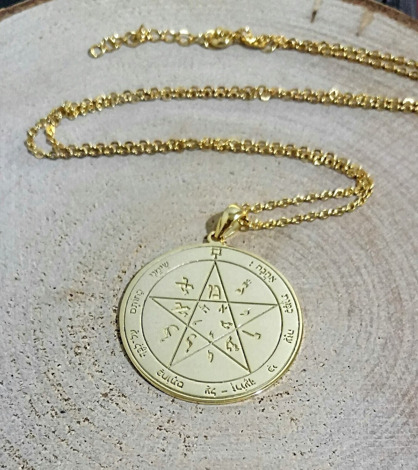 Witchcraft Second Pentacle of Venus necklace seal of Solomon