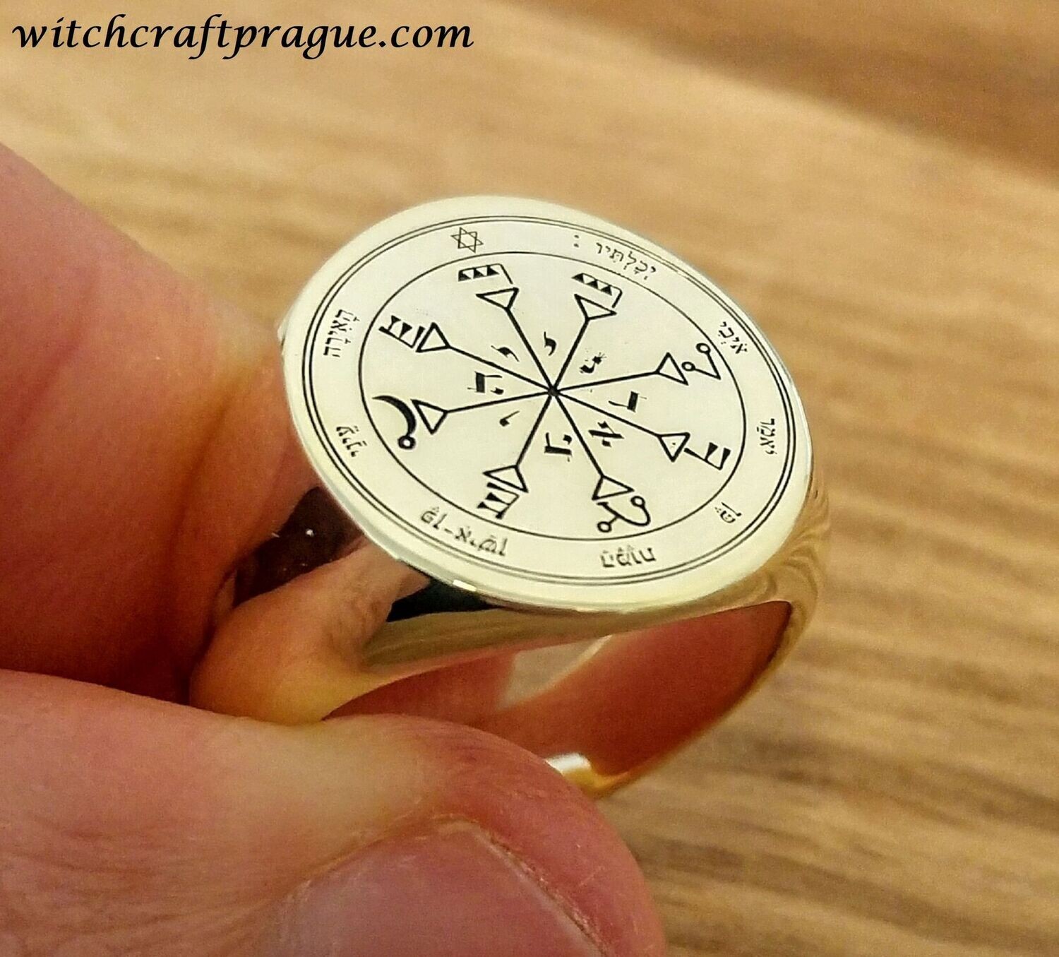 Fourth Pentacle of the Sun ring lesser key of Solomon