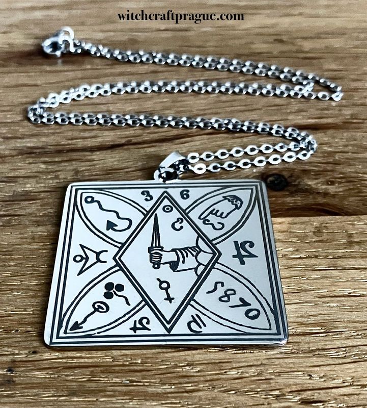 Amulet necklace for winning the lottery