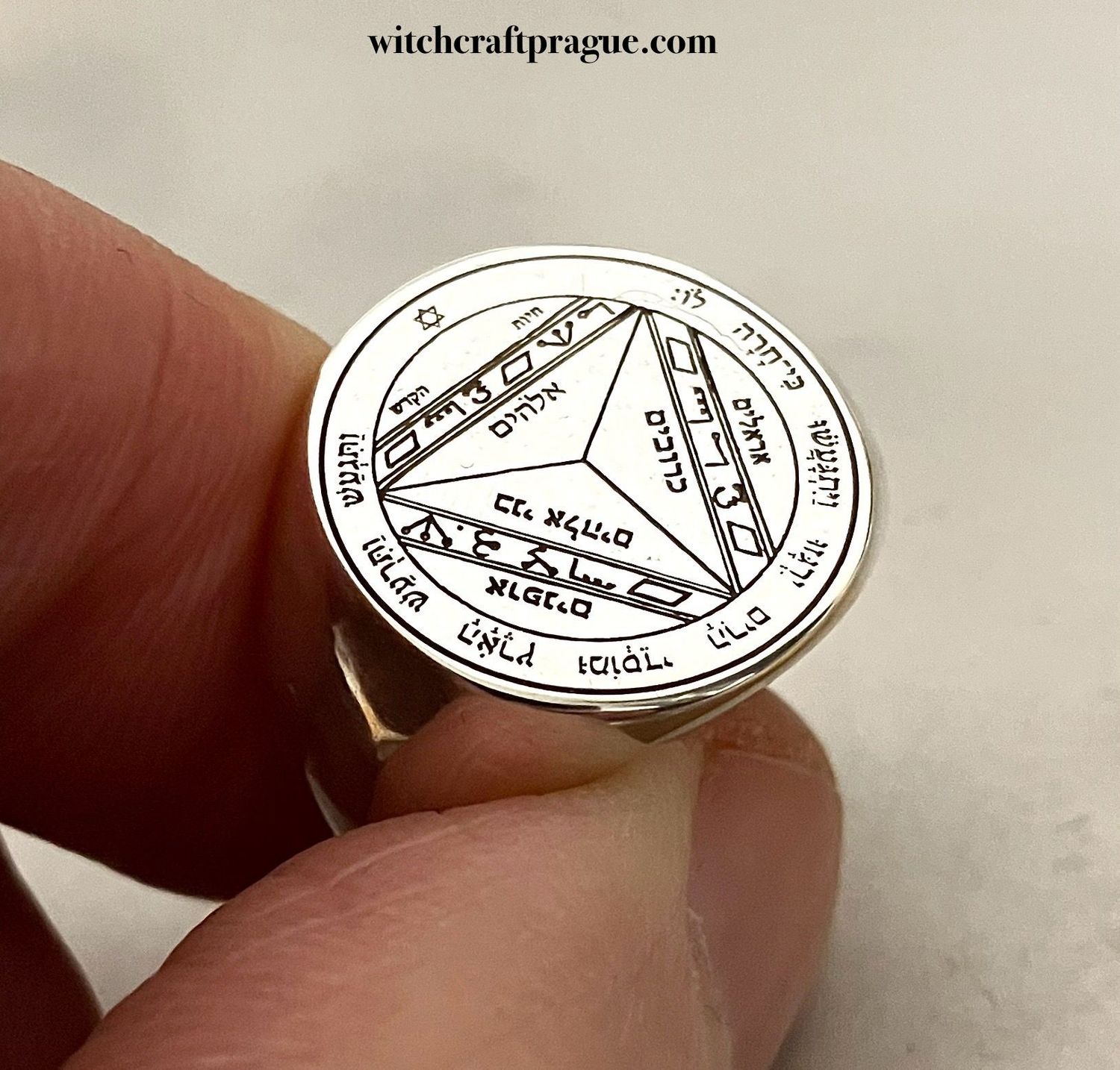 Seventh Pentacle of Saturn ring seal of Solomon