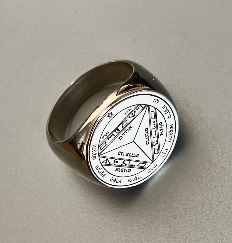 Seventh Pentacle of Saturn ring seal of Solomon