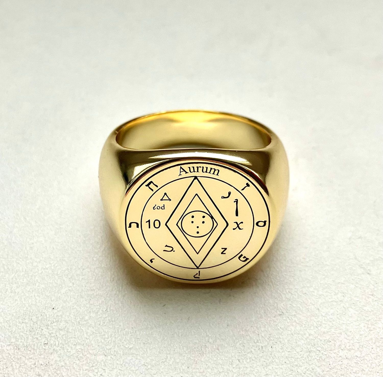 Witchcraft Aurum ring money amulet, Materials: Gold plated