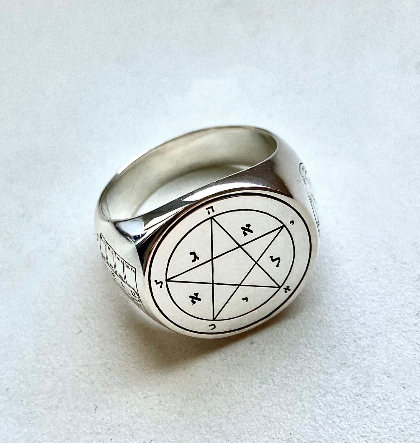 First Pentacle of Mercury ring seal of Solomon First Pentacle of Mercury ring seal of Solomon, Material: 925 Silver