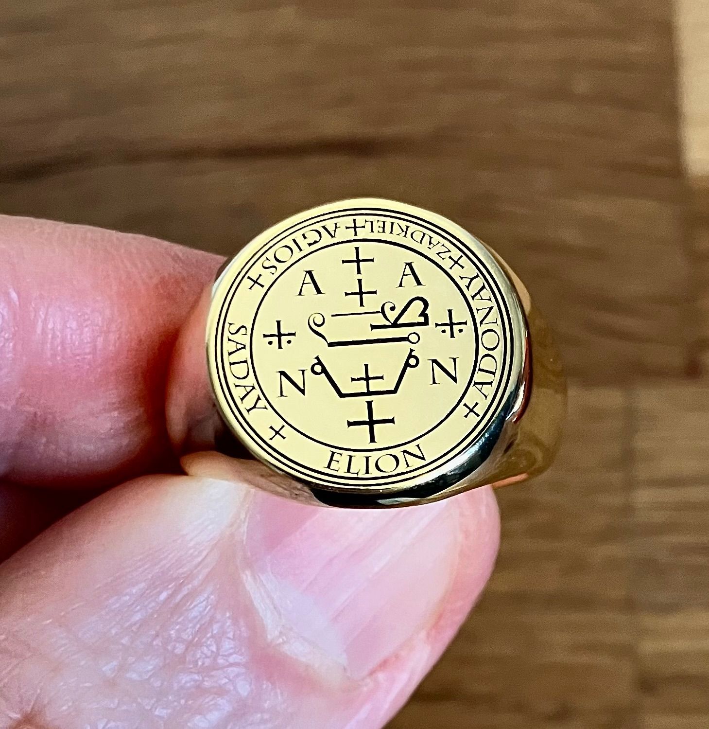 Witchcraft Archangel Zadkiel sigil ring amulet Witchcraft Archangel Zadkiel sigil ring amulet, Material: Gold plated