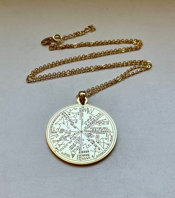 The Sumerian star map necklace planetary witchcraft amulet The Sumerian star map necklace planetary witchcraft amulet