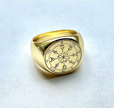 Fourth Pentacle of the Sun ring lesser key of Solomon