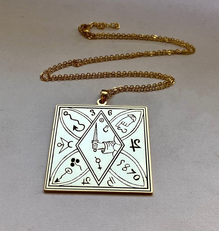 Amulet necklace for winning the lottery Amulet necklace for winning the lottery