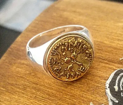 Customised amulet ring Customised amulet ring