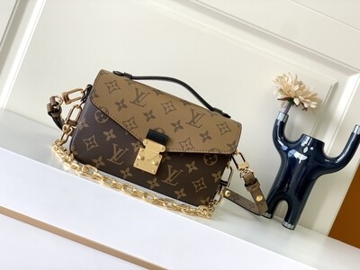 Pochette Metis East West