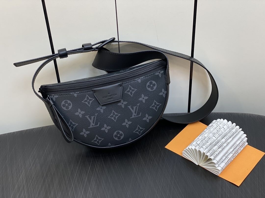 Moon Crossbody
