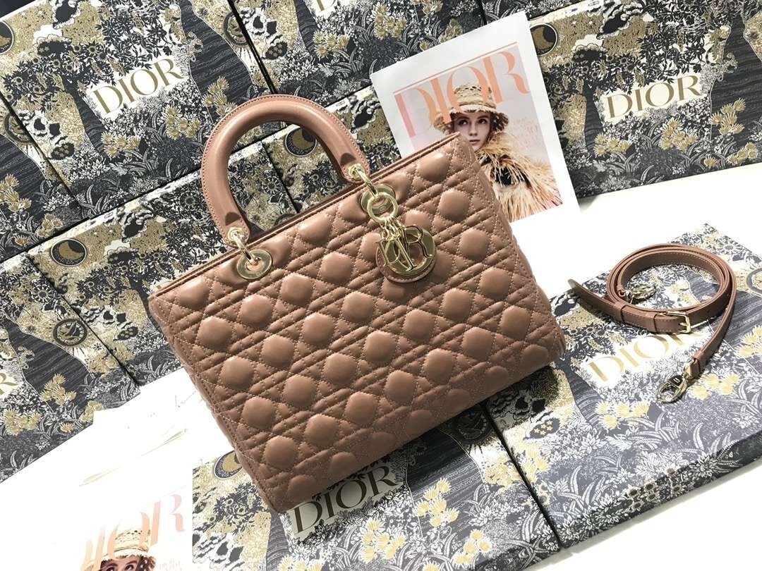 Lady Large