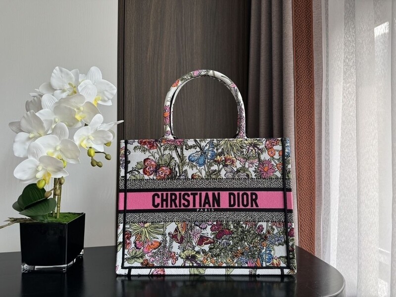 Medium Book Tote