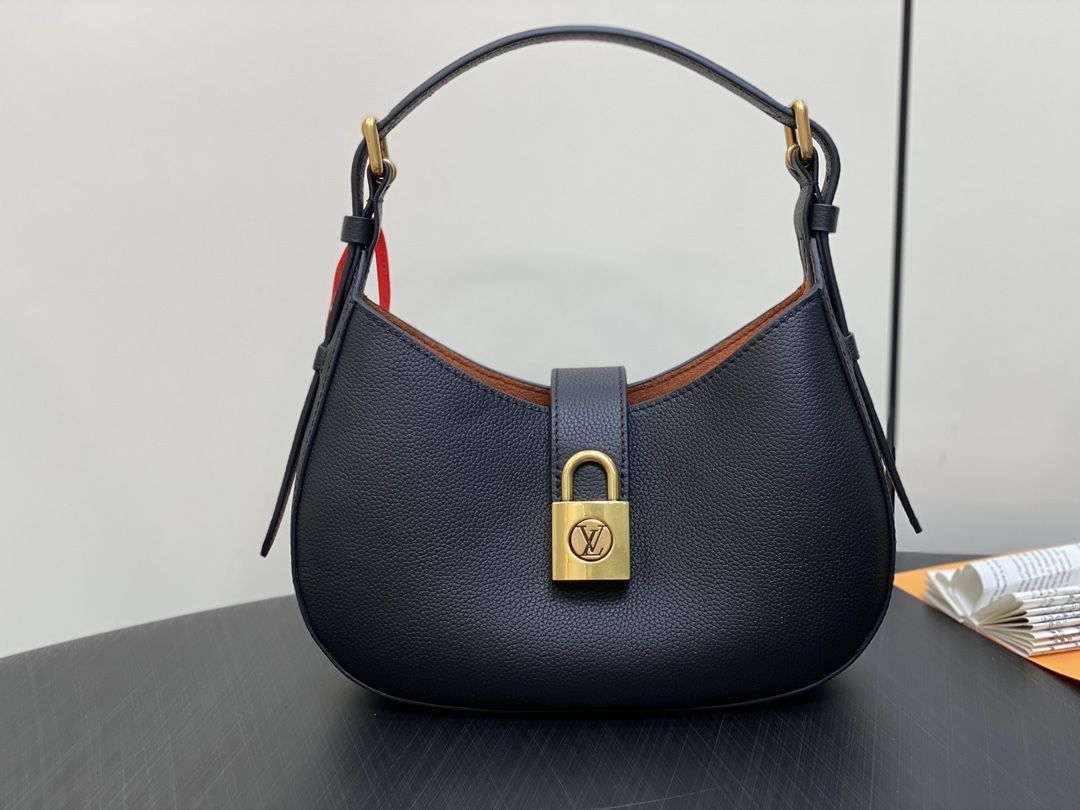 Low Key Shoulder Bag