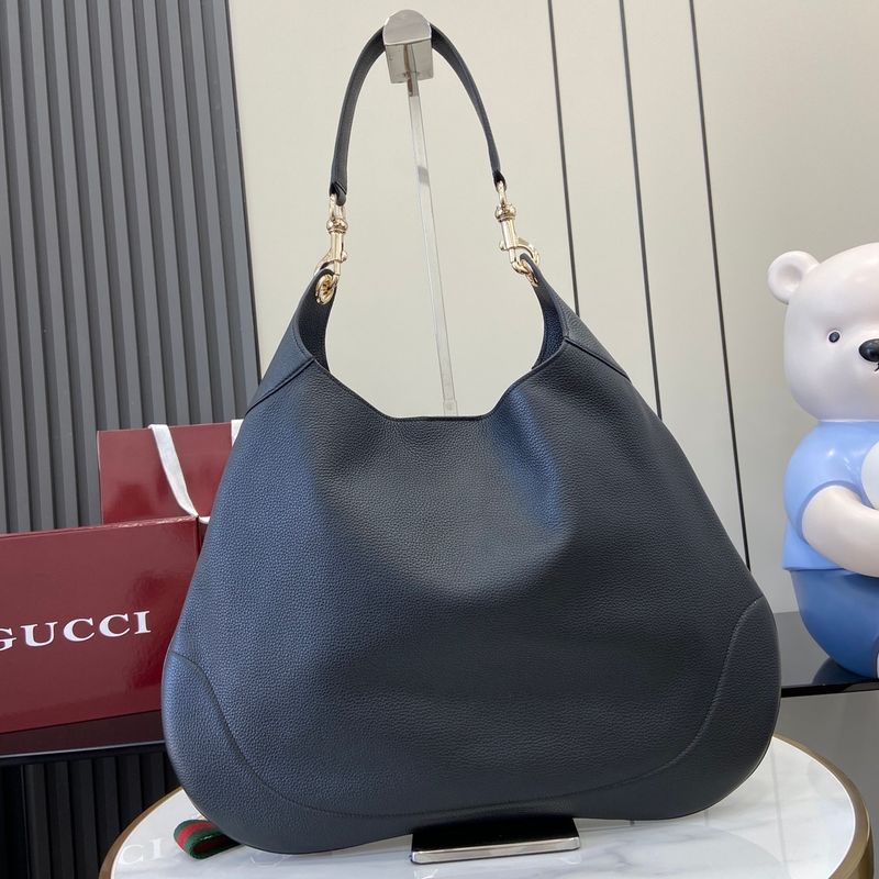 B Medium Shoulder Bag