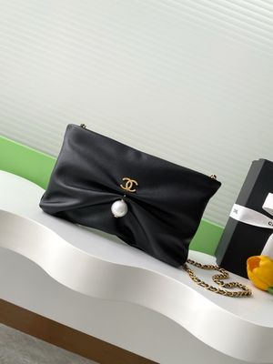 Clutch with Chain